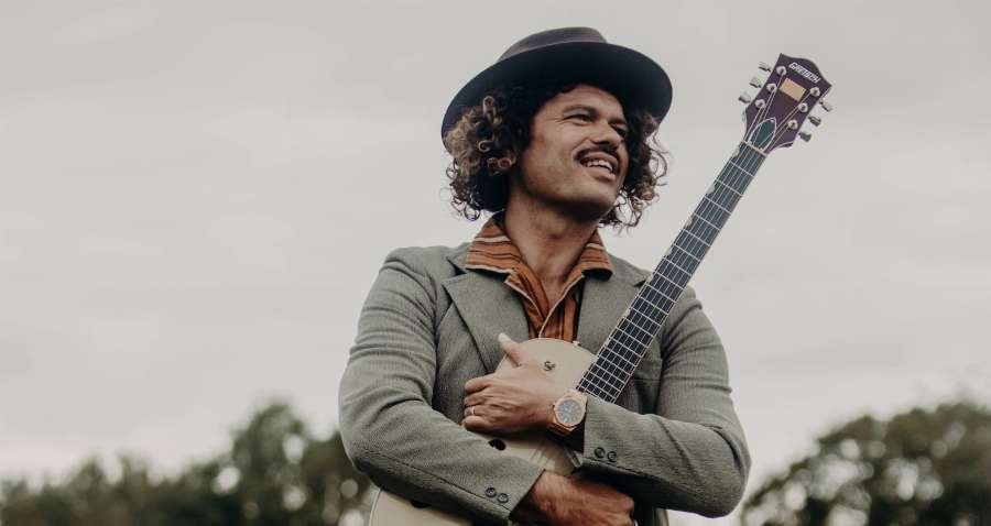 Laughing Bird Arts Association - Ash Grunwald Live in Concert Laughing Bird Arts Association - Ash Grunwald Live in Concert