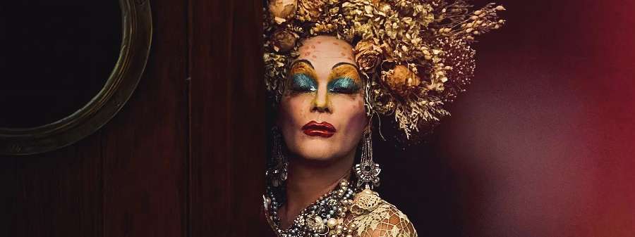 Sydney Opera House - Bark of Millions Sydney Opera House - Bark of Millions