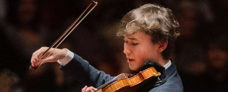 Sydney Symphony Orchestra - Daniel Lozakovich performs Sibelius' Violin Concerto