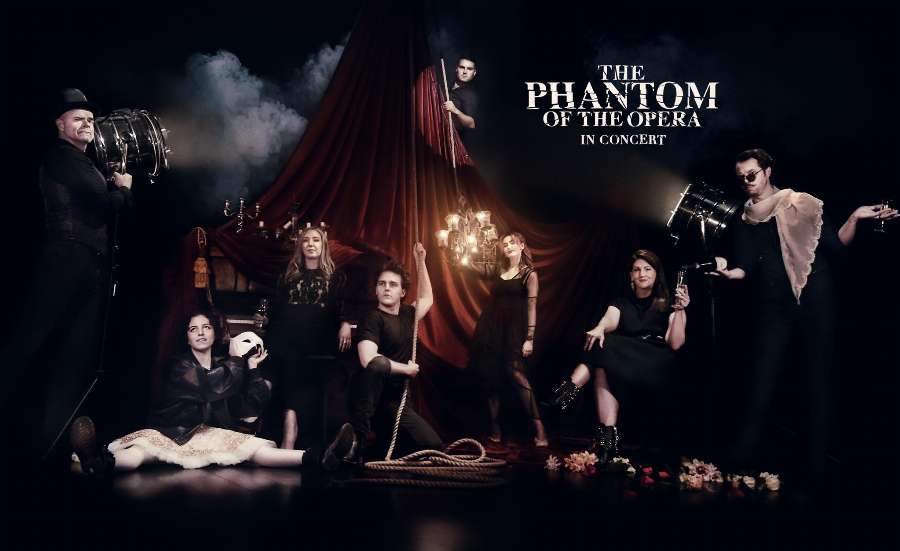 Curtain Bounce - The Phantom of the Opera in Concert Curtain Bounce - The Phantom of the Opera in Concert